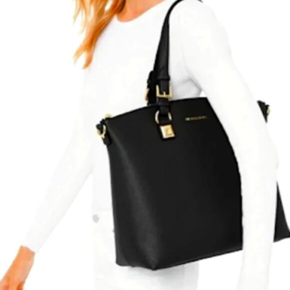 MICHAEL KORS KARLA MULTIFUNCTIONAL BLACK LARGE TOTE 5214 - Picture 8 of 15